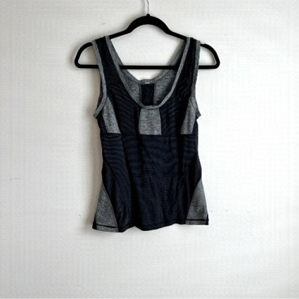 Lululemon Athletica Women's Tank Top Black Size Medium